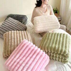 Popular thickened plush nap blanket